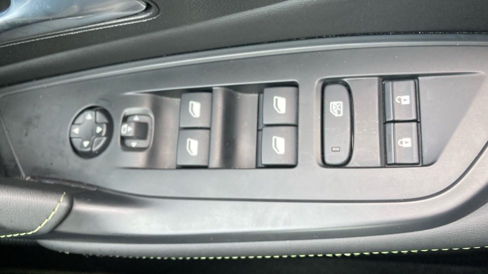 Peugeot 408 1.2 PureTech GT 5dr EAT8 Petrol Hatchback - Image 25