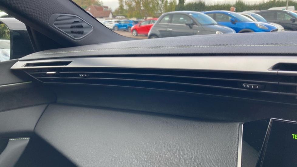 Peugeot 408 1.2 PureTech GT 5dr EAT8 Petrol Hatchback - Image 42