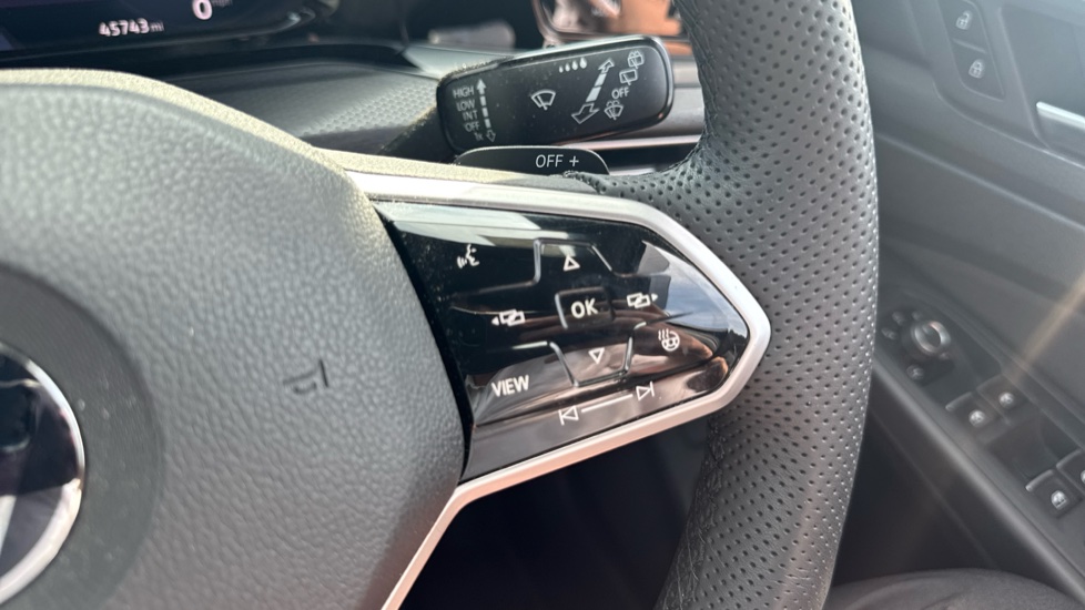 Volkswagen Golf 2.0 TSI GTI 5dr DSG Petrol Hatchback - Image 24