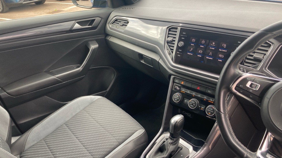 Volkswagen T-Roc 1.5 TSI EVO R-Line 5dr DSG Petrol Hatchback - Image 14