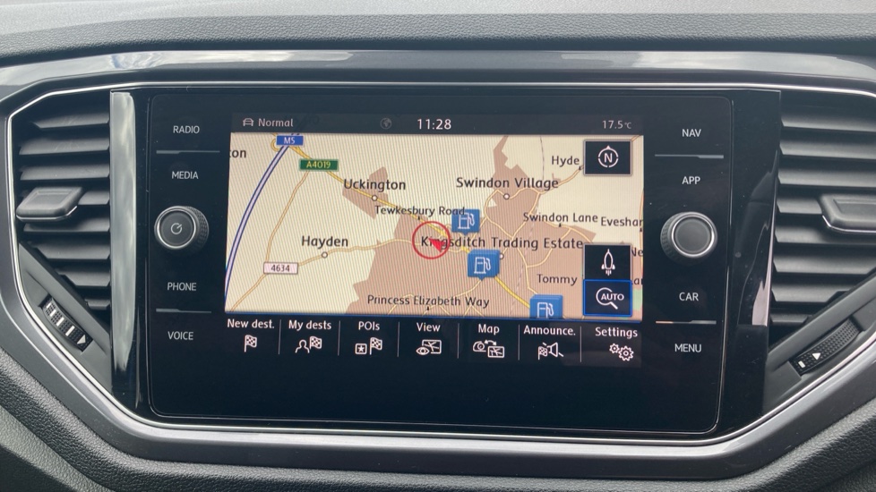 Volkswagen T-Roc 1.5 TSI EVO R-Line 5dr DSG Petrol Hatchback - Image 35