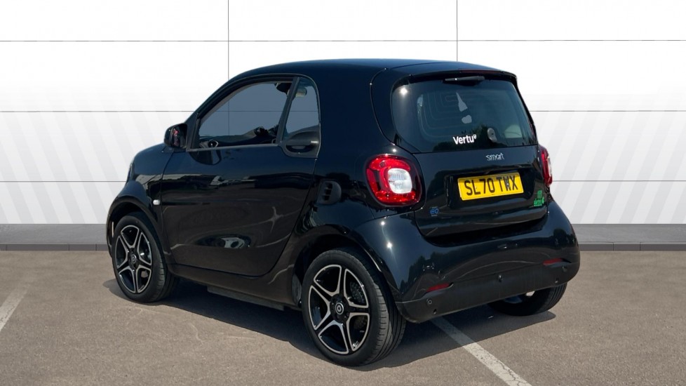 smart EQ fortwo coupe 60kW EQ Pulse Premium 17kWh 2dr Auto [22kWCh] Electric Coupe - Image 2