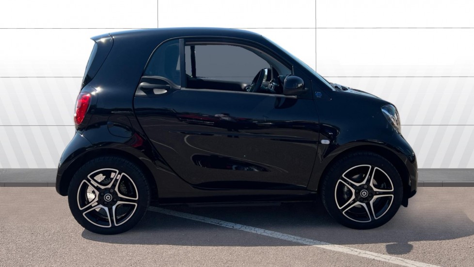 smart EQ fortwo coupe 60kW EQ Pulse Premium 17kWh 2dr Auto [22kWCh] Electric Coupe - Image 5