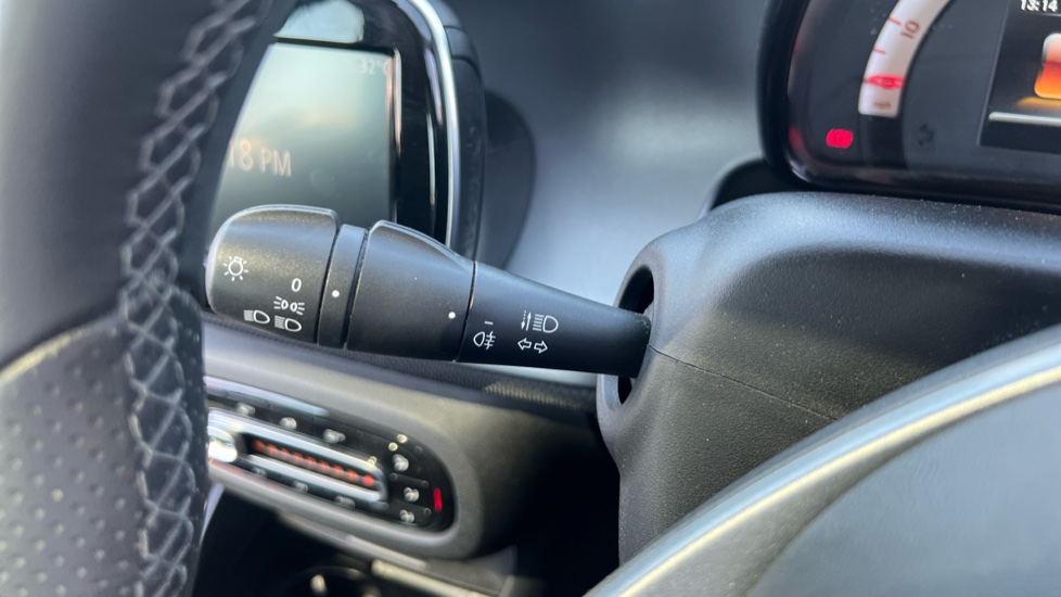 smart EQ fortwo coupe 60kW EQ Pulse Premium 17kWh 2dr Auto [22kWCh] Electric Coupe - Image 26