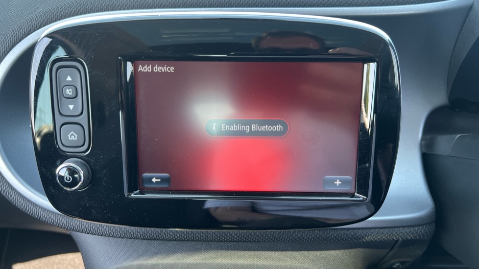 smart EQ fortwo coupe 60kW EQ Pulse Premium 17kWh 2dr Auto [22kWCh] Electric Coupe - Image 32