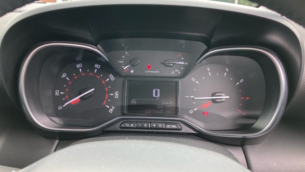Citroen C3 Aircross 1.2 PureTech 110 C-Series 5dr Petrol Hatchback - Image 18