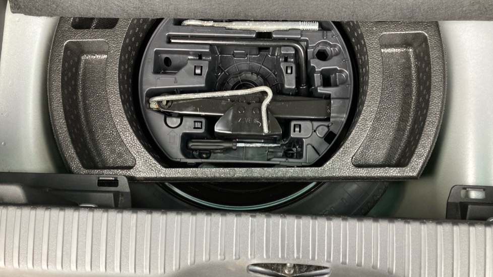 Citroen C3 Aircross 1.2 PureTech 110 C-Series 5dr Petrol Hatchback - Image 30