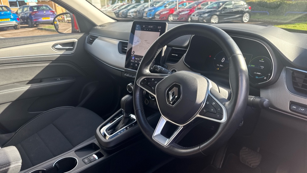 Renault Arkana 1.6 E-TECH Hybrid 145 S Edition 5dr Auto Hybrid Estate - Image 11