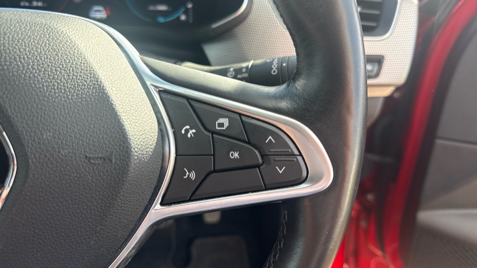 Renault Arkana 1.6 E-TECH Hybrid 145 S Edition 5dr Auto Hybrid Estate - Image 24