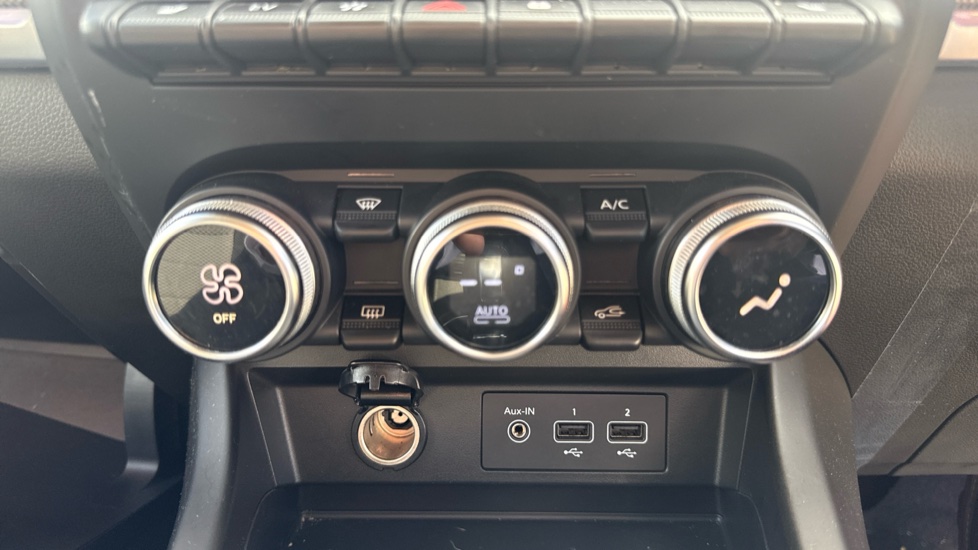 Renault Arkana 1.6 E-TECH Hybrid 145 S Edition 5dr Auto Hybrid Estate - Image 36