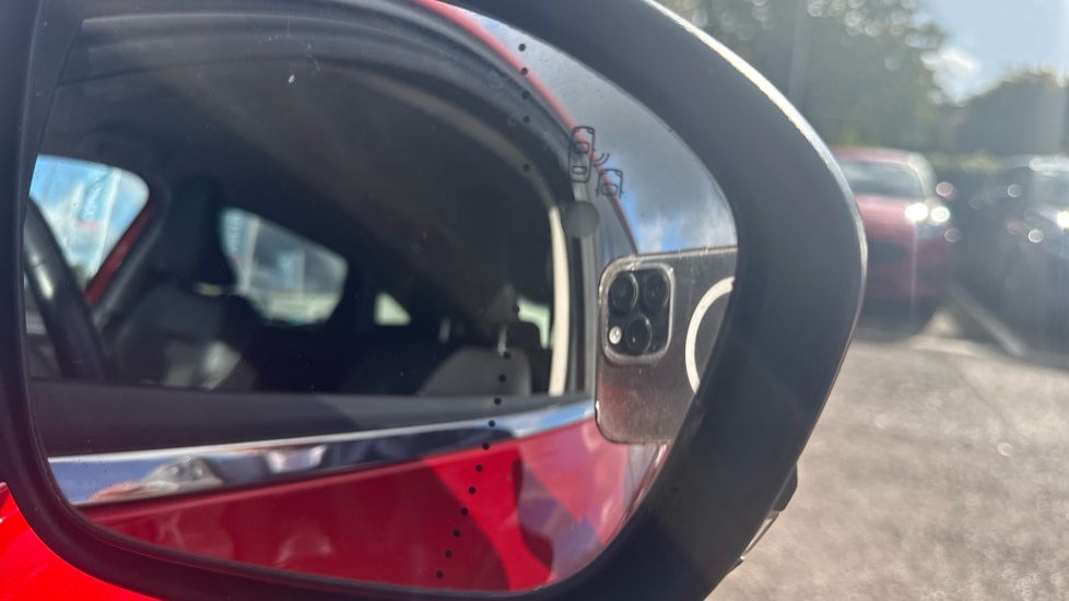 Renault Arkana 1.6 E-TECH Hybrid 145 S Edition 5dr Auto Hybrid Estate - Image 43