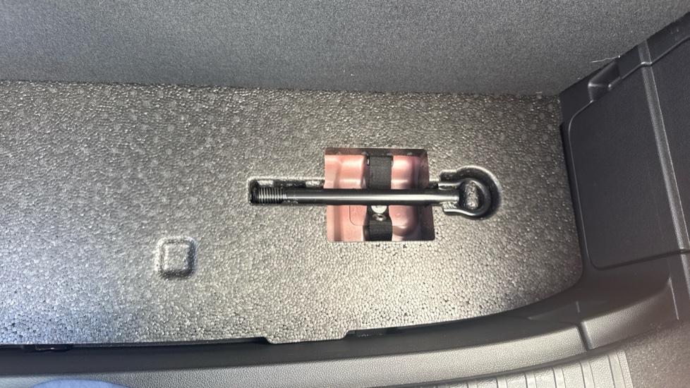 Renault Arkana 1.6 E-TECH Hybrid 145 S Edition 5dr Auto Hybrid Estate - Image 49