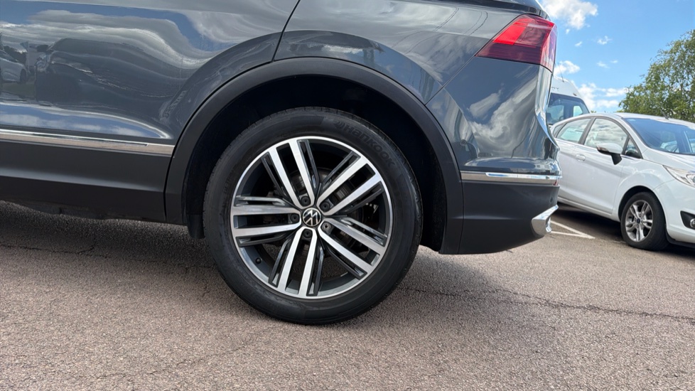 Volkswagen Tiguan 1.5 TSI 150 Elegance 5dr DSG Petrol Estate - Image 7