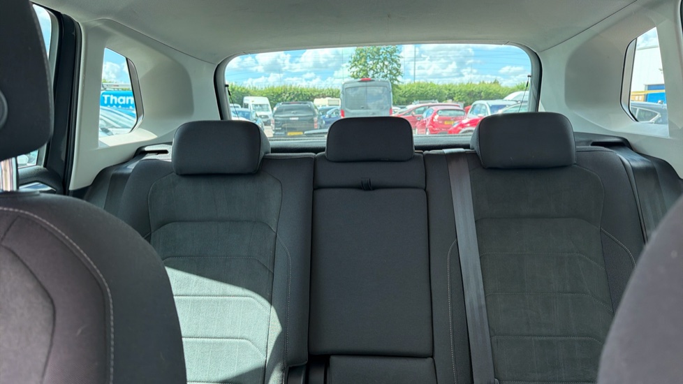 Volkswagen Tiguan 1.5 TSI 150 Elegance 5dr DSG Petrol Estate - Image 15