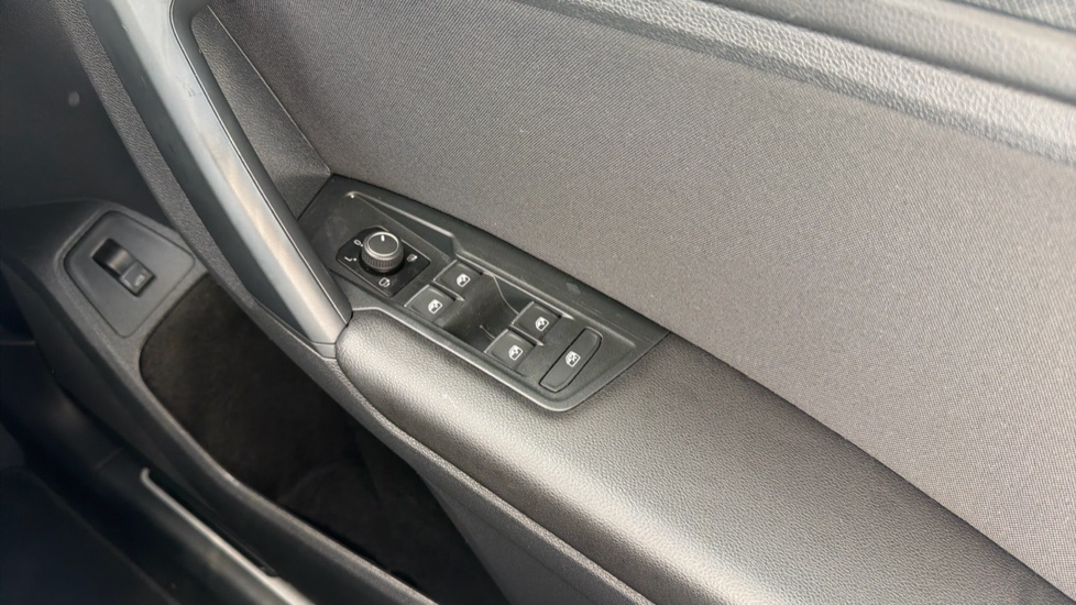 Volkswagen Tiguan 1.5 TSI 150 Elegance 5dr DSG Petrol Estate - Image 31