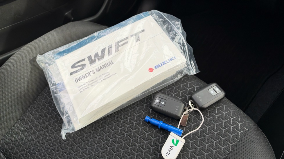 Suzuki Swift 1.2 Dualjet 83 12V Hybrid SZ5 5dr Petrol Hatchback - Image 19