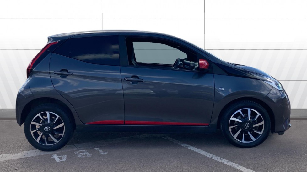 Toyota Aygo 1.0 VVT-i X-Trend TSS 5dr Petrol Hatchback - Image 5