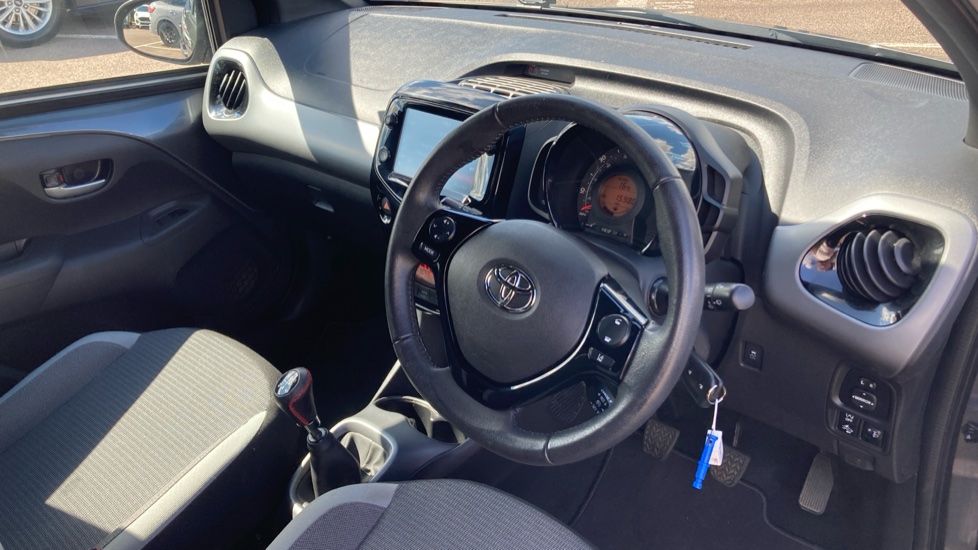 Toyota Aygo 1.0 VVT-i X-Trend TSS 5dr Petrol Hatchback - Image 11