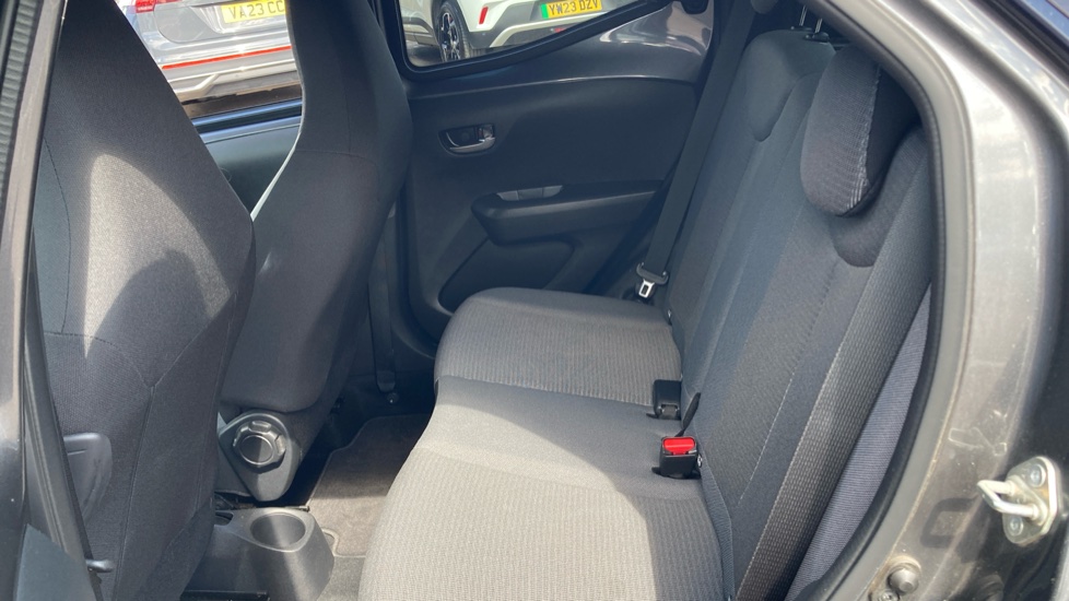 Toyota Aygo 1.0 VVT-i X-Trend TSS 5dr Petrol Hatchback - Image 16