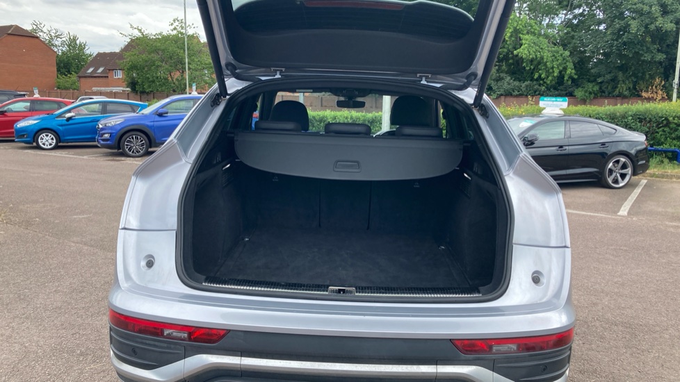 Audi Q5 40 TDI Quattro S Line 5dr S Tronic Diesel Estate - Image 4