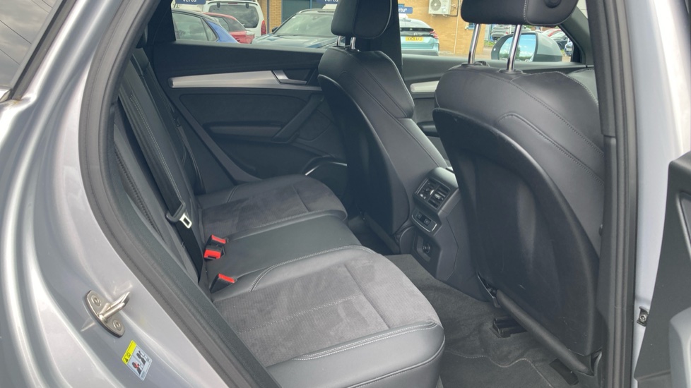 Audi Q5 40 TDI Quattro S Line 5dr S Tronic Diesel Estate - Image 16