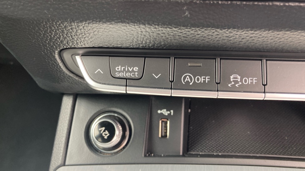Audi Q5 40 TDI Quattro S Line 5dr S Tronic Diesel Estate - Image 21