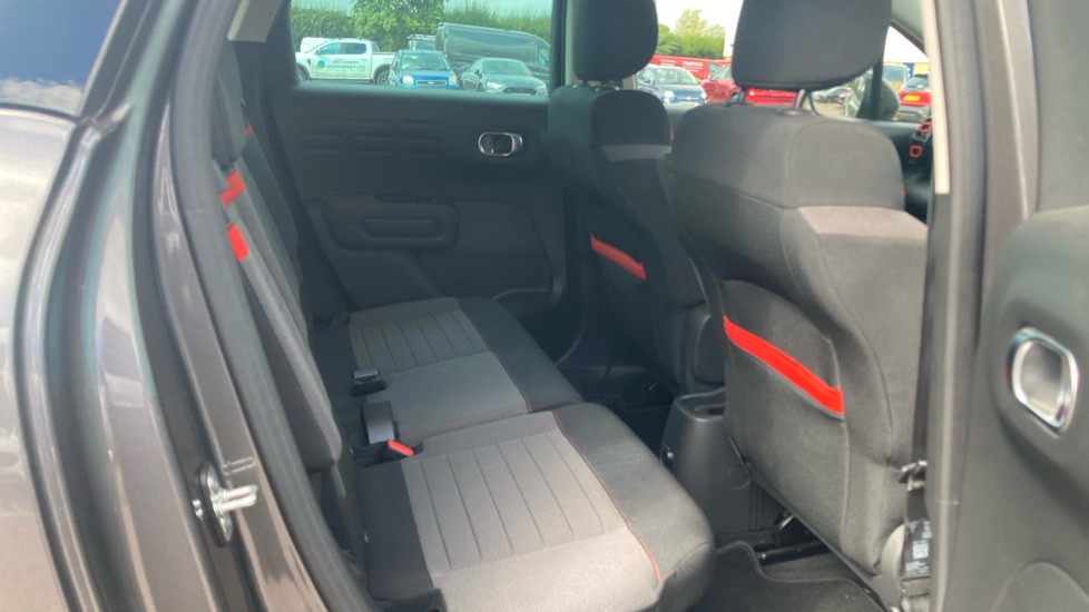 Citroen C3 Aircross 1.2 PureTech 130 Shine Plus 5dr EAT6 Petrol Hatchback - Image 16