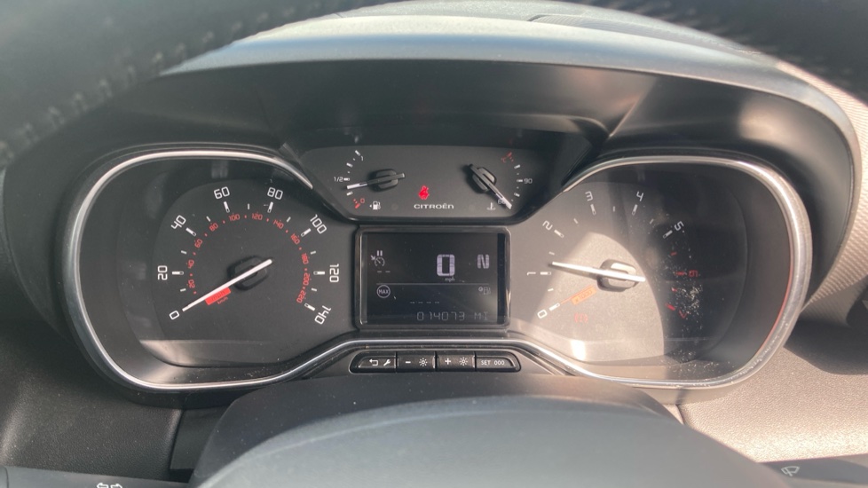 Citroen C3 Aircross 1.2 PureTech 130 Shine Plus 5dr EAT6 Petrol Hatchback - Image 18