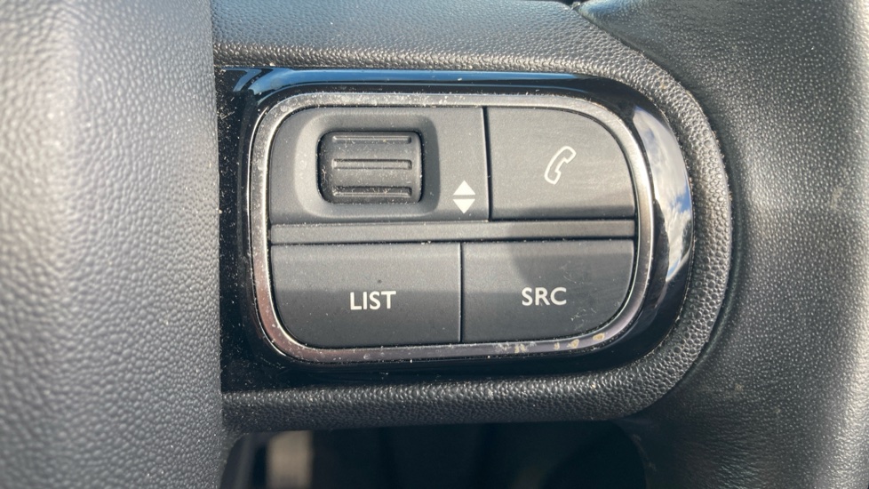Citroen C3 Aircross 1.2 PureTech 130 Shine Plus 5dr EAT6 Petrol Hatchback - Image 29