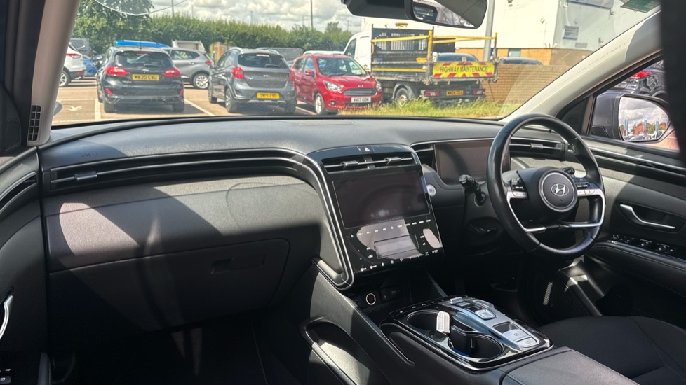 Hyundai TUCSON 1.6 TGDi Hybrid 230 Premium 5dr 2WD Auto Hybrid Estate - Image 9