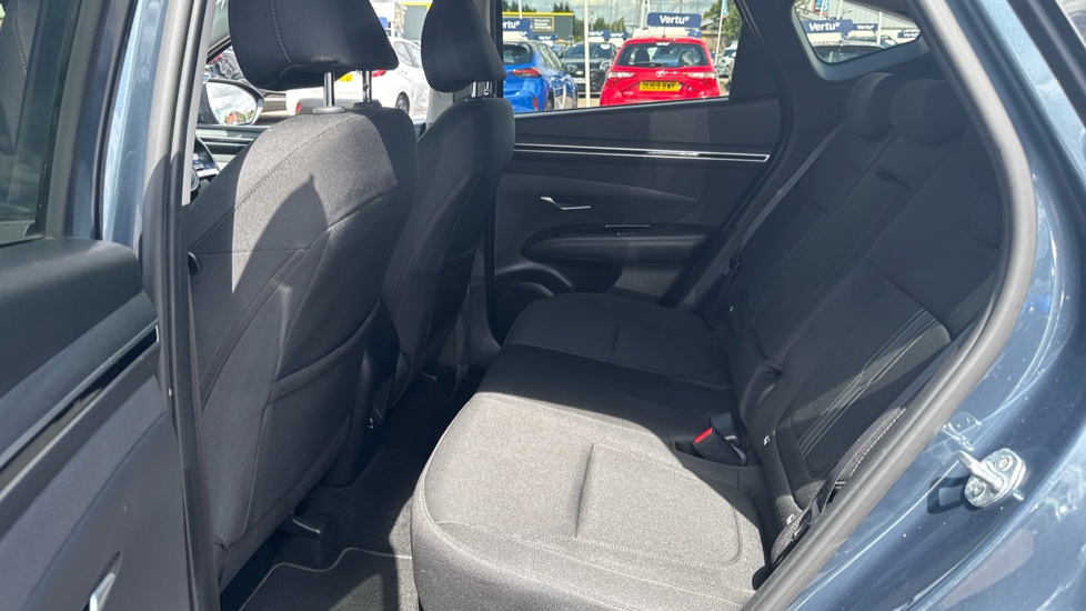 Hyundai TUCSON 1.6 TGDi Hybrid 230 Premium 5dr 2WD Auto Hybrid Estate - Image 16