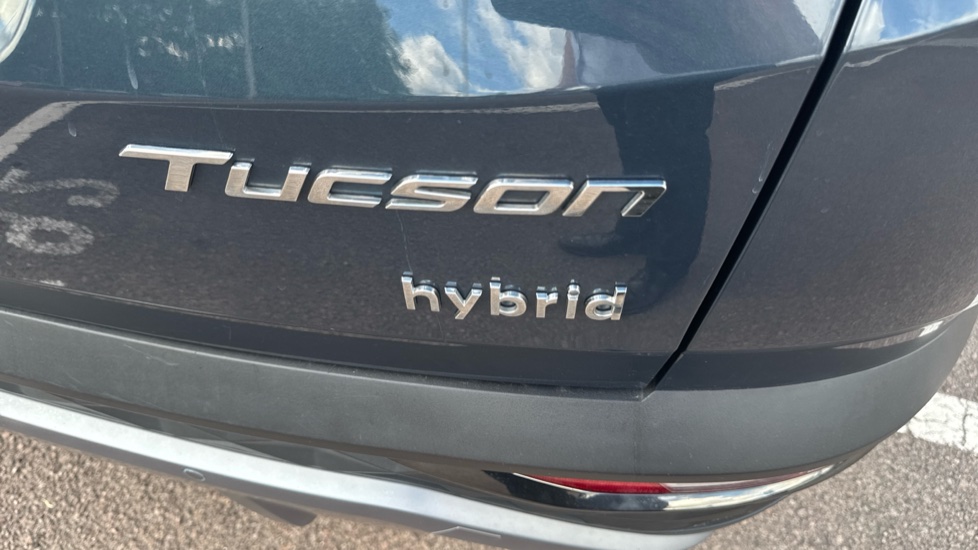 Hyundai TUCSON 1.6 TGDi Hybrid 230 Premium 5dr 2WD Auto Hybrid Estate - Image 24