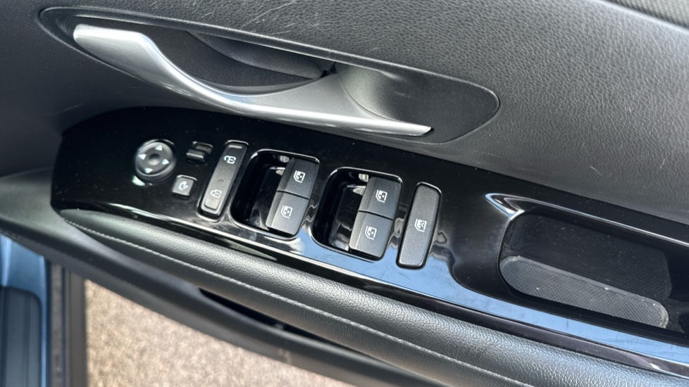 Hyundai TUCSON 1.6 TGDi Hybrid 230 Premium 5dr 2WD Auto Hybrid Estate - Image 26