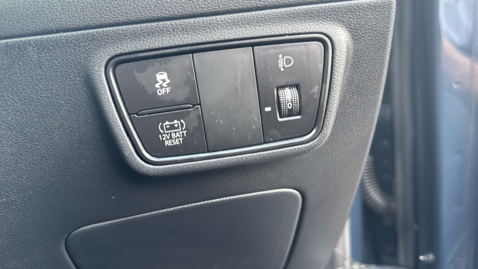Hyundai TUCSON 1.6 TGDi Hybrid 230 Premium 5dr 2WD Auto Hybrid Estate - Image 27
