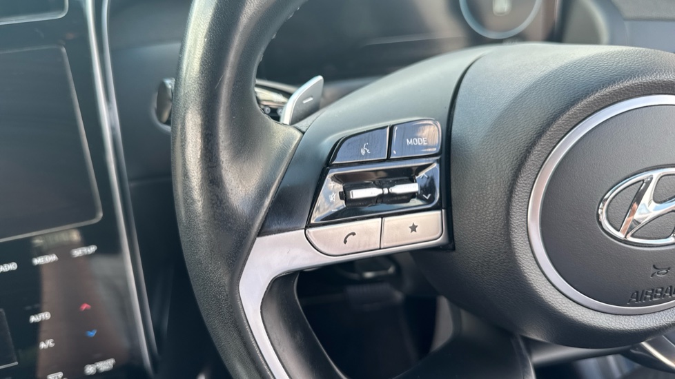 Hyundai TUCSON 1.6 TGDi Hybrid 230 Premium 5dr 2WD Auto Hybrid Estate - Image 30