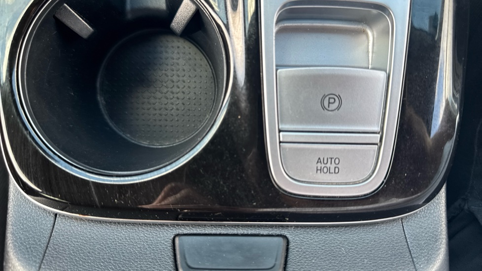 Hyundai TUCSON 1.6 TGDi Hybrid 230 Premium 5dr 2WD Auto Hybrid Estate - Image 32