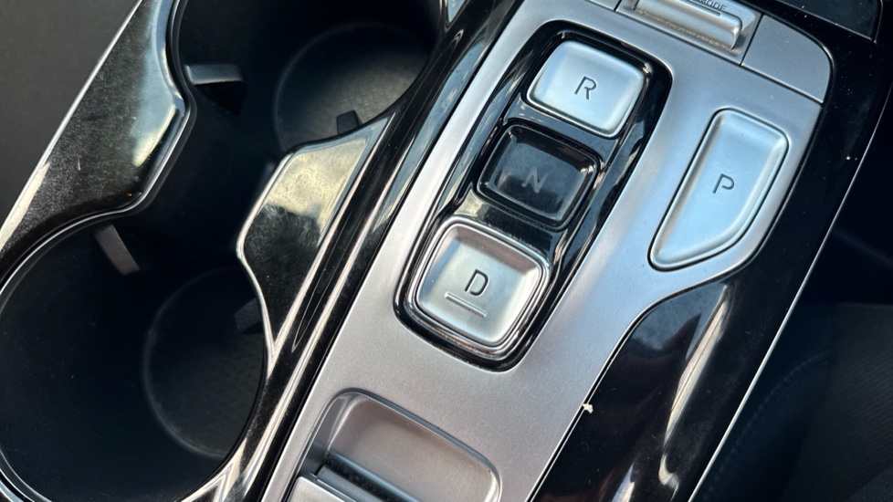 Hyundai TUCSON 1.6 TGDi Hybrid 230 Premium 5dr 2WD Auto Hybrid Estate - Image 33