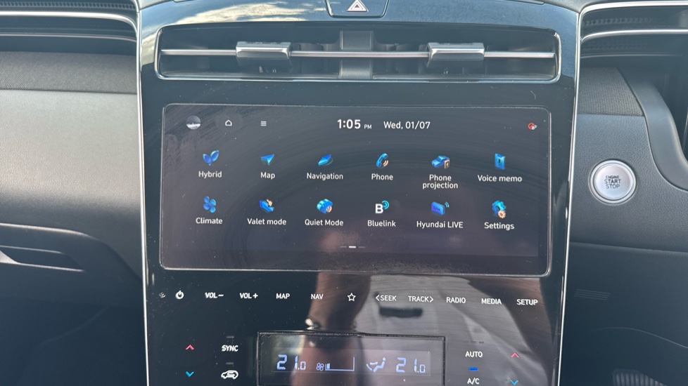 Hyundai TUCSON 1.6 TGDi Hybrid 230 Premium 5dr 2WD Auto Hybrid Estate - Image 38
