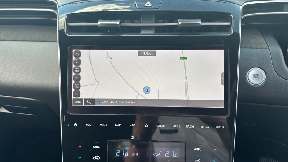 Hyundai TUCSON 1.6 TGDi Hybrid 230 Premium 5dr 2WD Auto Hybrid Estate - Image 39