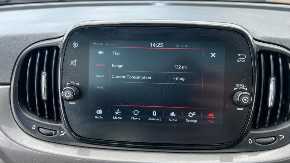 Fiat 500 1.0 Mild Hybrid 3dr Petrol Hatchback - Image 35