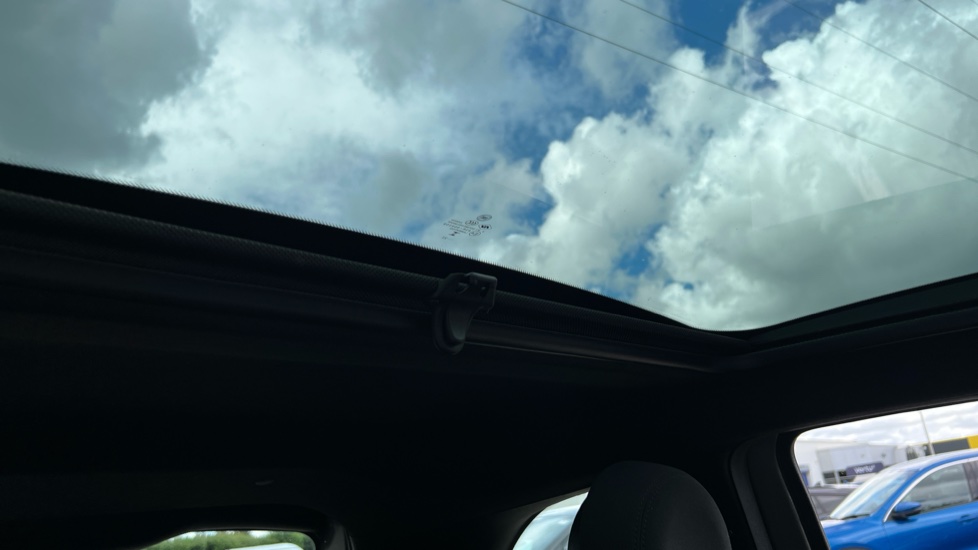 Fiat 500 1.0 Mild Hybrid 3dr Petrol Hatchback - Image 43