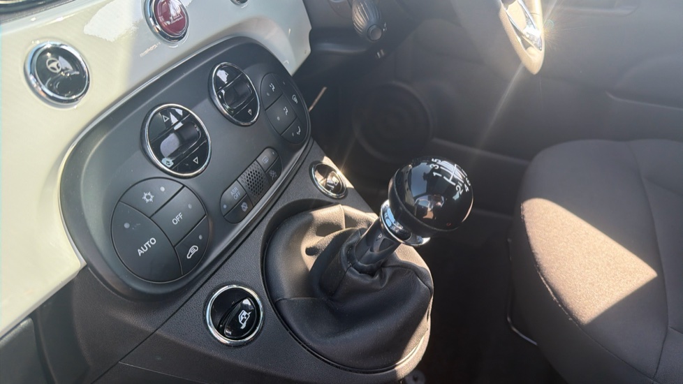 Fiat 500 1.0 Mild Hybrid Top 3dr Petrol Hatchback - Image 13