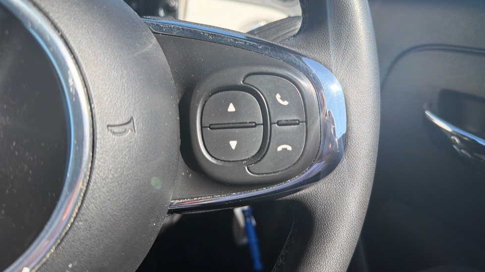 Fiat 500 1.0 Mild Hybrid Top 3dr Petrol Hatchback - Image 33
