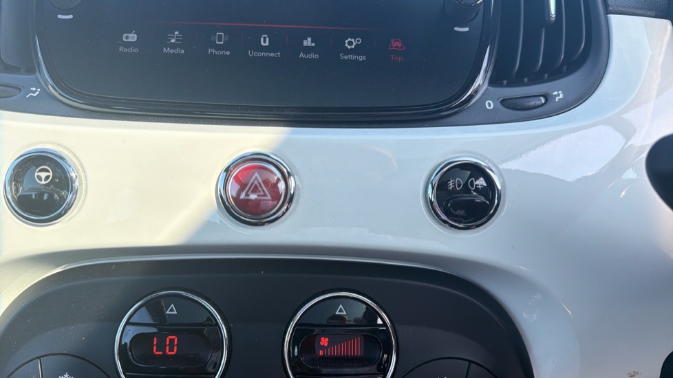 Fiat 500 1.0 Mild Hybrid Top 3dr Petrol Hatchback - Image 39