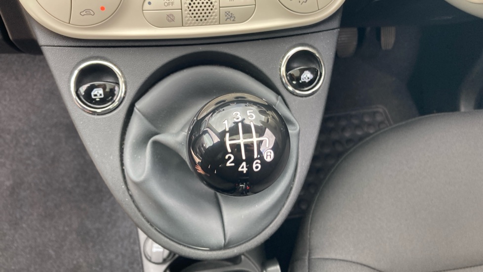 Fiat 500 1.0 Mild Hybrid Top 3dr Petrol Hatchback - Image 21