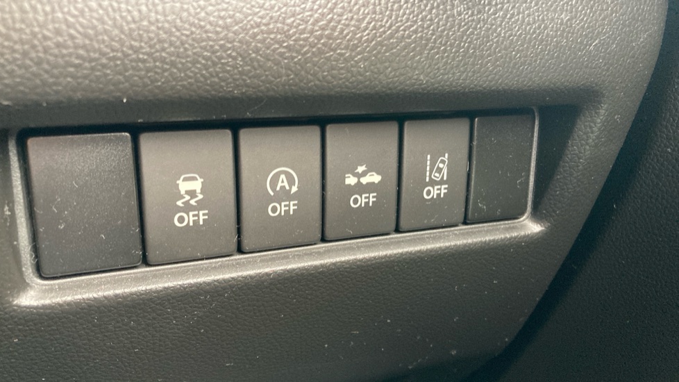 Suzuki Swift 1.0 Boosterjet SHVS SZ5 5dr Petrol Hatchback - Image 27