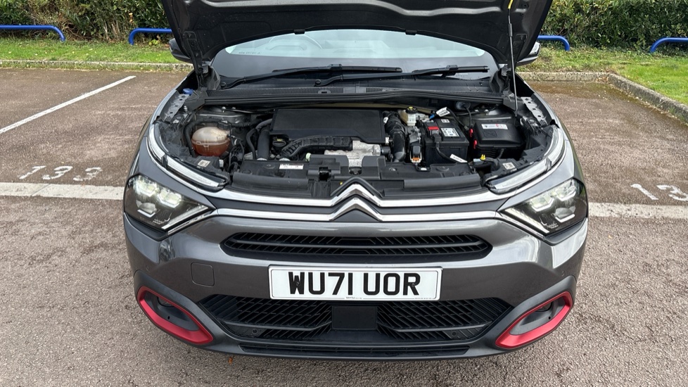 Citroen C4 1.2 PureTech [130] Shine 5dr Petrol Hatchback - Image 8