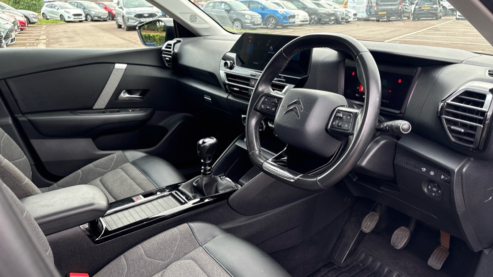 Citroen C4 1.2 PureTech [130] Shine 5dr Petrol Hatchback - Image 11