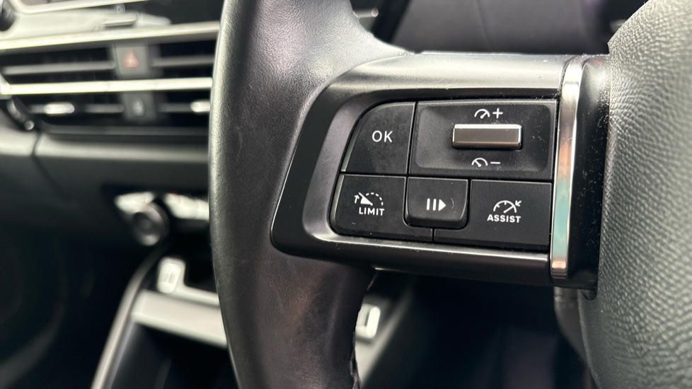 Citroen C4 1.2 PureTech [130] Shine 5dr Petrol Hatchback - Image 28