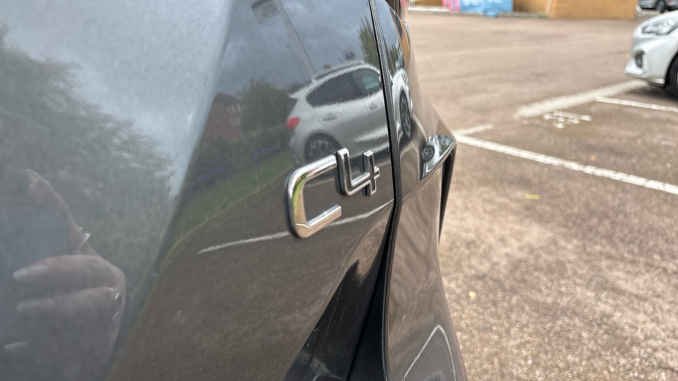Citroen C4 1.2 PureTech [130] Shine 5dr Petrol Hatchback - Image 42